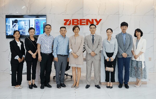 Australian Deputy Consul General visited BENY Electric 2