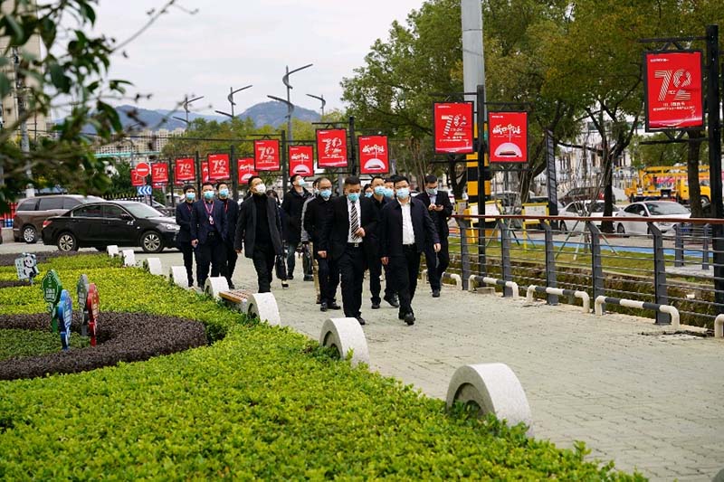 Wenzhou Economic and Information Bureau went to BENY Electric for research and guidance1