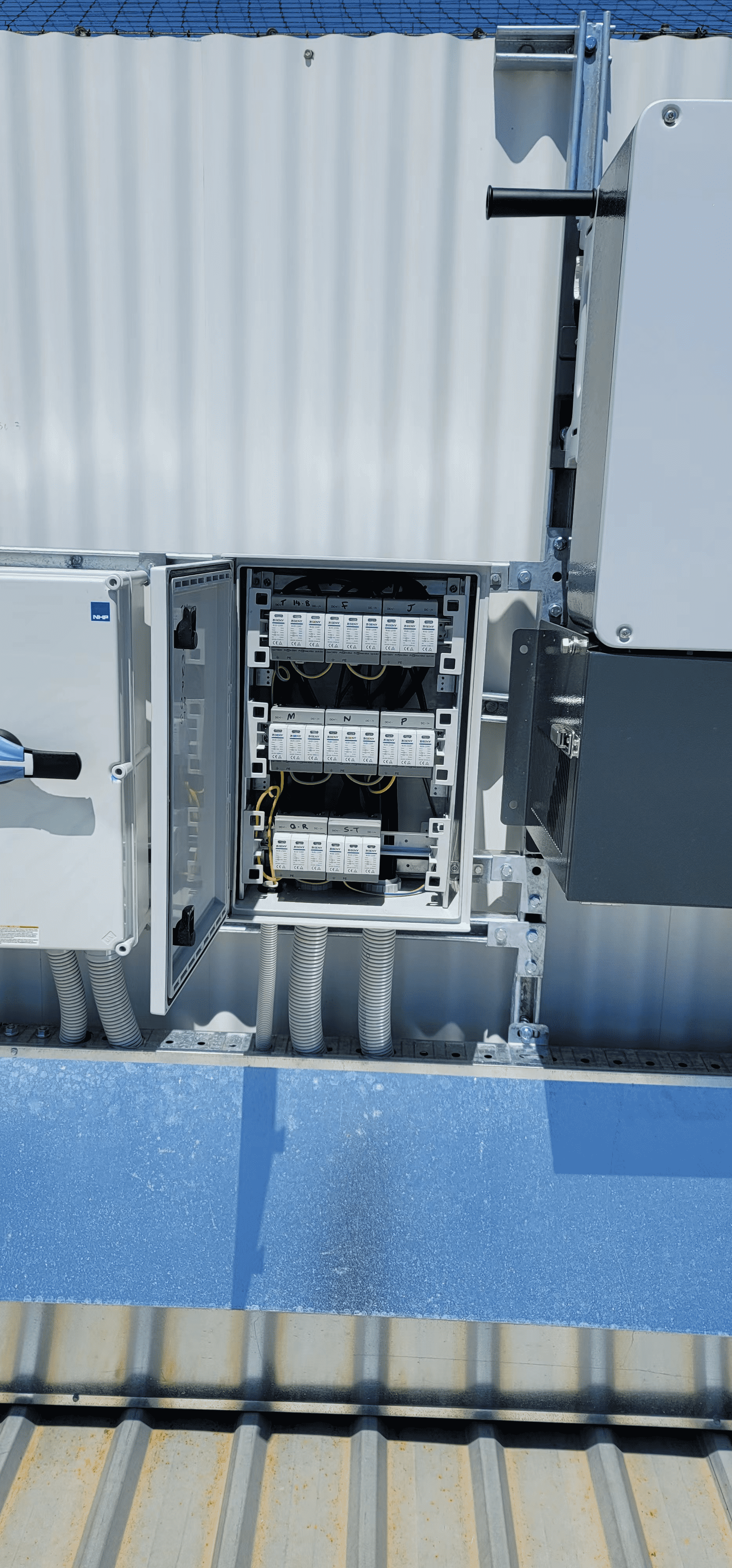 1500V DC SPD installation in Warnbro shopping Centre WA Australia 400 2