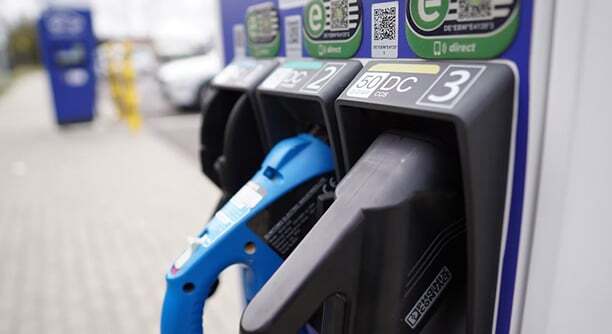 Stesen Pengecasan Kenderaan Elektrik