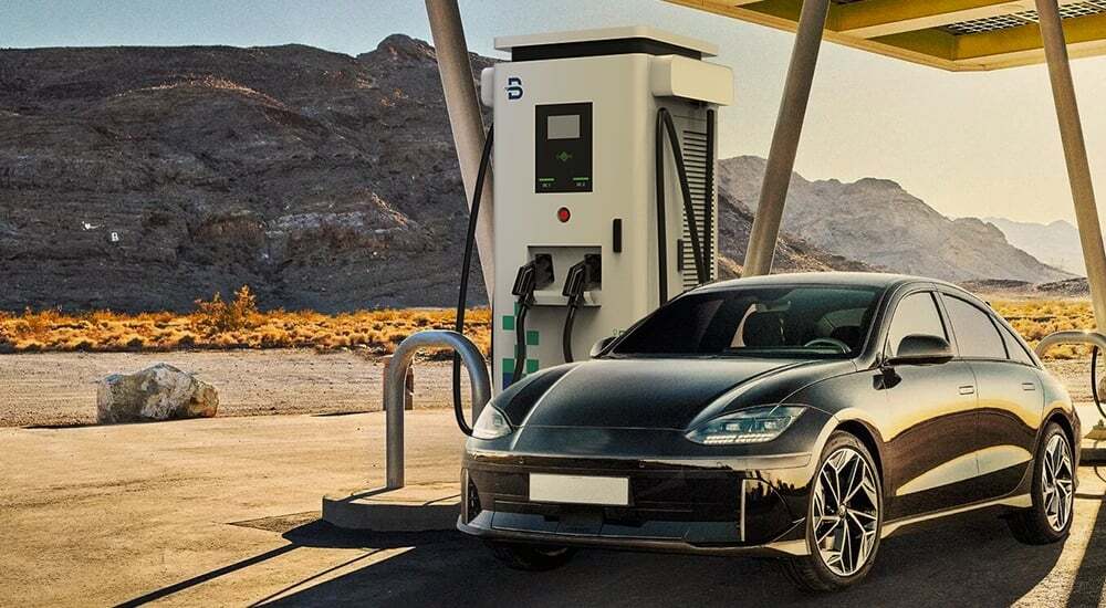 how much does a commercial ev charging station cost