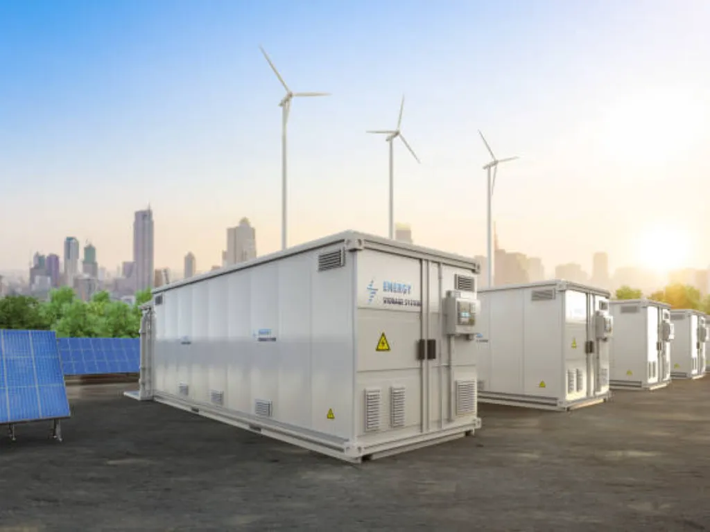 how to store solar energy