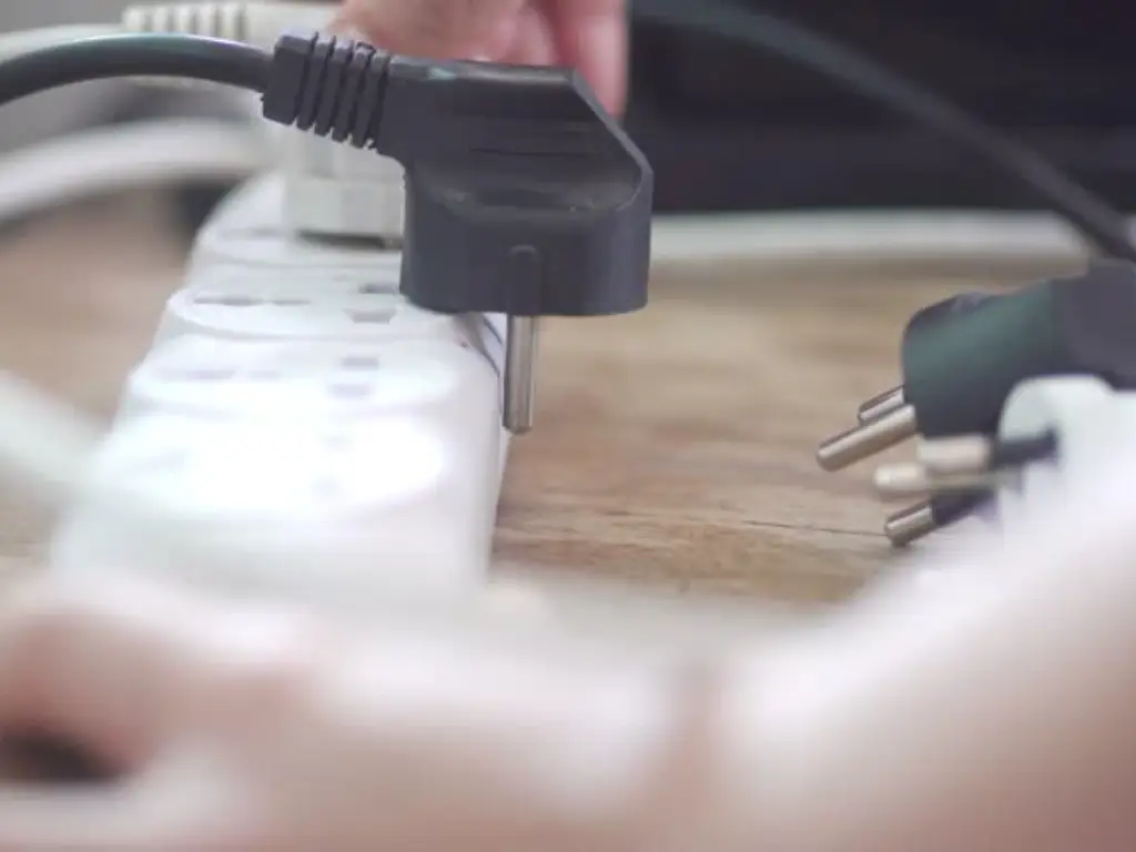 Circuit Breaker vs Surge Protector