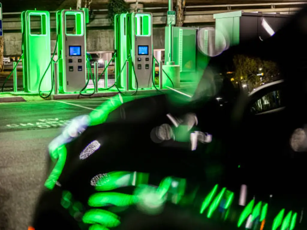 load shifting vs peak shaving